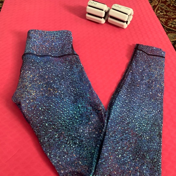 🧜‍♀️ Rare! mermaid lululemon leggings - Picture 3 of 9